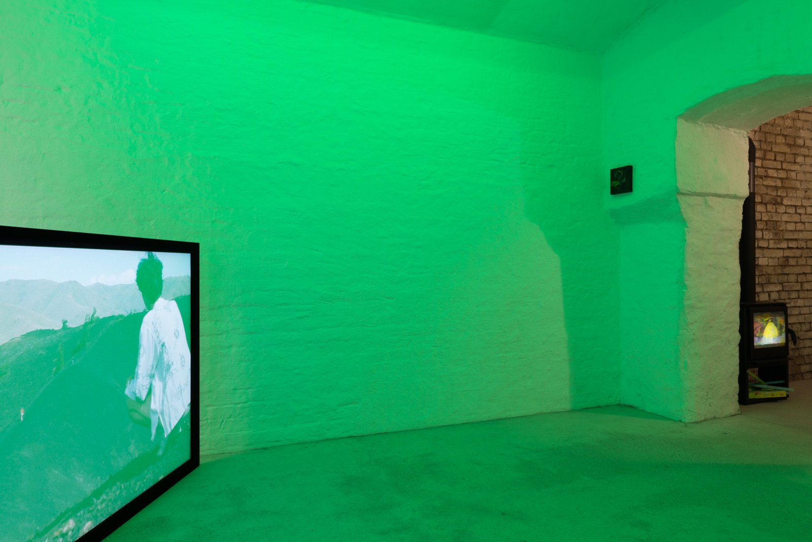 But I doubt, I tremble, I see (shaking edges) and the wild thorn tree May 6 –June 5, 2021 Curated by Caterina Avataneo.…